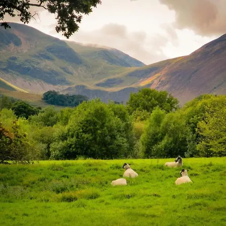 Katherines Court - Spacious With Rolling Hill Views Kendal