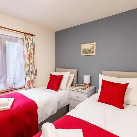 Katherines Court - Spacious With Rolling Hill Views * Kendal